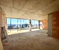 Снимка 3 — Четиристаен апартамент с морска панорама в Бриз, Варна