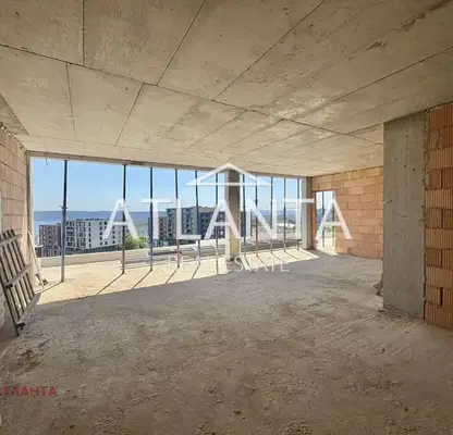 Снимка 3 — Четиристаен апартамент с морска панорама в Бриз, Варна
