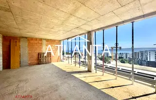 Четиристаен апартамент с морска панорама в Бриз, Варна