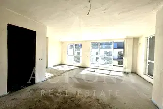 Многостаен апартамент в Пловдив, Христо Смирненски