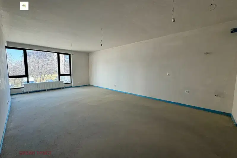 4-bedroom apartment in Sofiya, Mladost 2