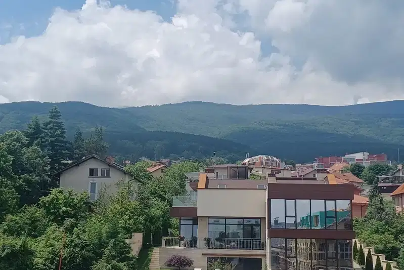 4-bedroom apartment in Sofiya, Simeonovo