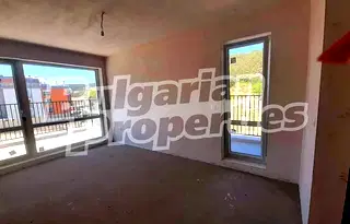 Многостаен апартамент във Варна, Виница