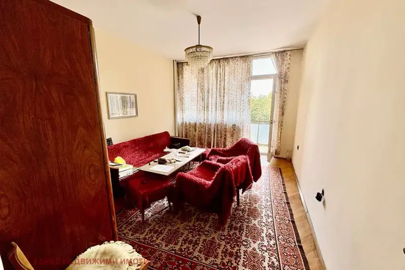 4-bedroom apartment in Oblast Stara Zagora, Kazanlyk