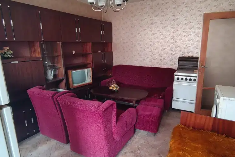 Двустаен апартамент в Хасково, Център