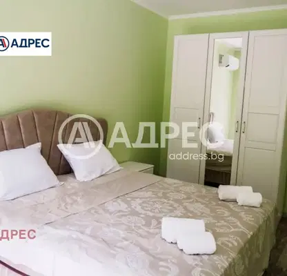 Снимка 4 — Двустаен апартамент във Варна, Галата