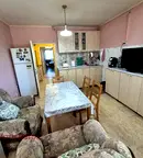 Двустаен апартамент в Перник, Изток