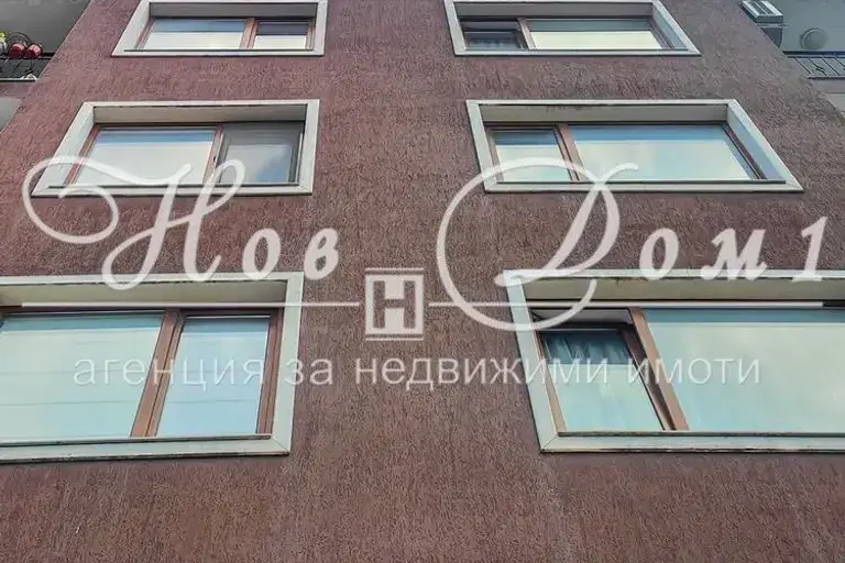 Двустаен апартамент във Варна, Левски 1