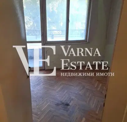 Снимка 5 — Двустаен апартамент във Варна, Лятно кино Тракия