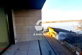 Двустаен апартамент в Бургас, Несебър