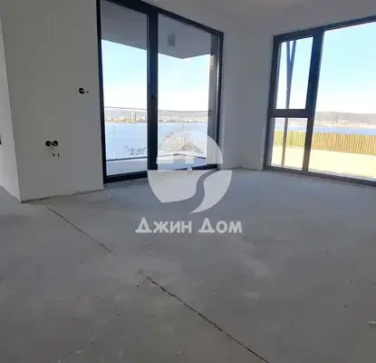 Снимка 5 — Двустаен апартамент в Бургас, Несебър