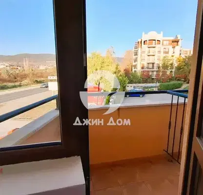 Снимка 4 — Едностаен апартамент в Бургас, к.к. Слънчев бряг