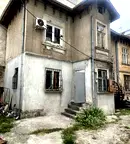Етаж от къща в София, Център