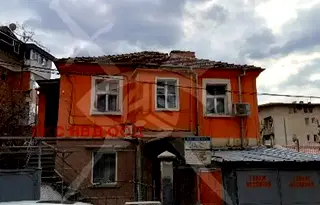 Етаж от къща в Пловдив, Център