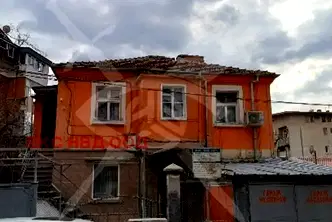 Етаж от къща в Пловдив, Център