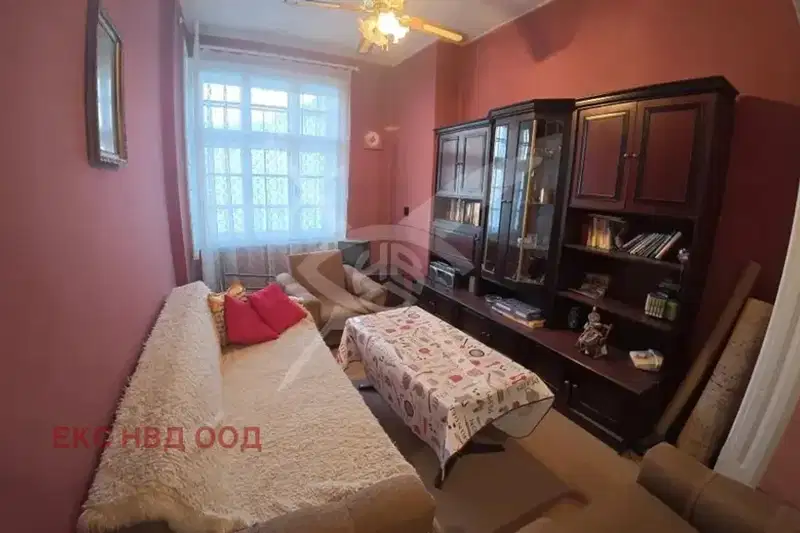 Floor of House in Oblast Plovdiv, Асенов