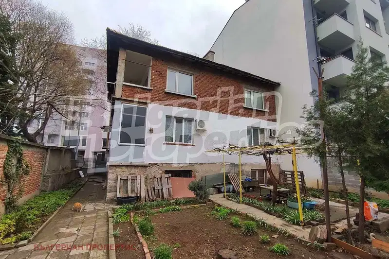 Floor of House in Oblast Plovdiv, Асенов