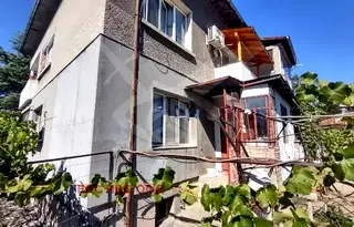 Етаж от къща в Пловдив, Първомай