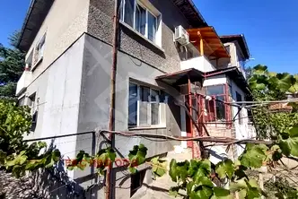 Етаж от къща в Пловдив, Първомай
