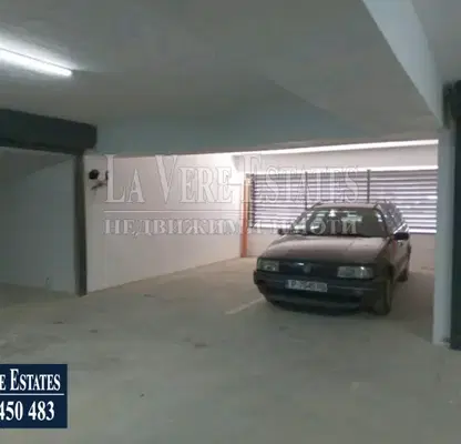 Photo 2 — Garage/Parking in Ruse, Centyr