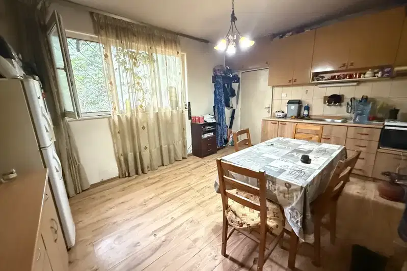 Къща в Русе, Център