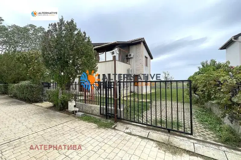 House in Oblast Burgas, Gyuliovca