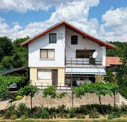 Снимка 5 — Къща в Габрово, Севлиево