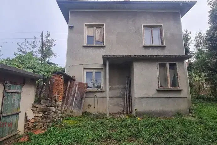 House in Oblast Gabrovo, Sevlievo