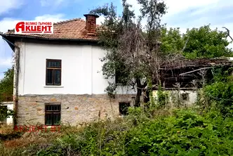 Къща в Габрово, с. Караиванца