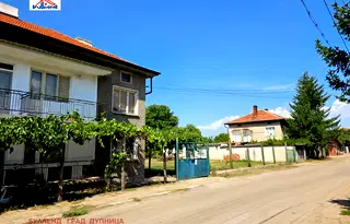 Къща в Кюстендил, с. Яхиново