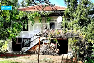Къща в Ловеч, с. Батулци