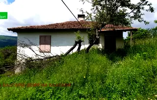 Къща в Перник, с. Долна Мелна