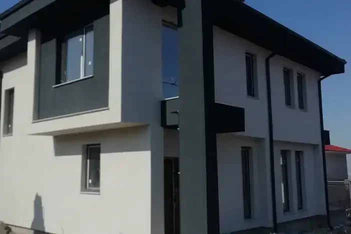 Двуетажна къща с 3 спални в с. Белащица, област Пловдив