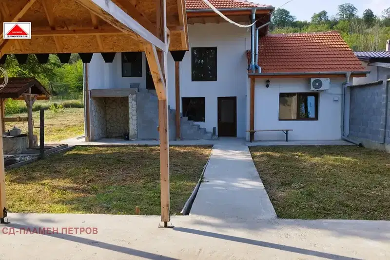 House in Oblast Shumen, Ovcharovo