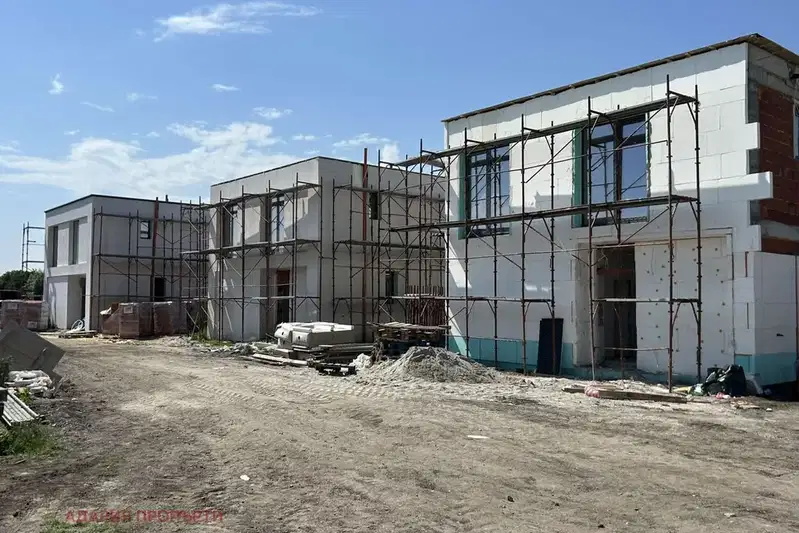House in Sofia, Kostinbrod