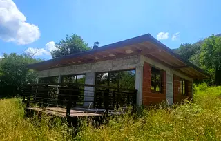Къща в София, Правец