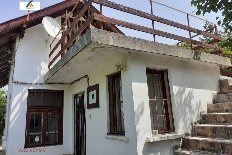 House in област София, Makocevo