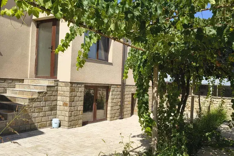 House in Oblast Stara Zagora, Rakitnica