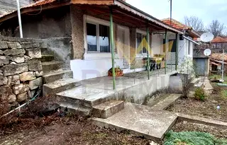 Къща във Варна, Провадия