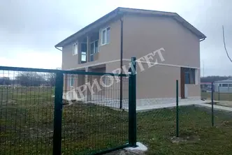 Къща във Варна, с. Доброглед