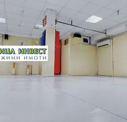 Снимка 2 — Магазин в Русе, Център