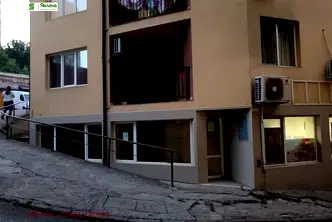Магазин в Стара Загора, Три чучура - север