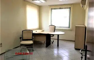 Офис във Варна, Център