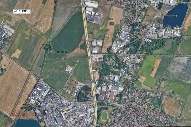 Plot in Kazichene