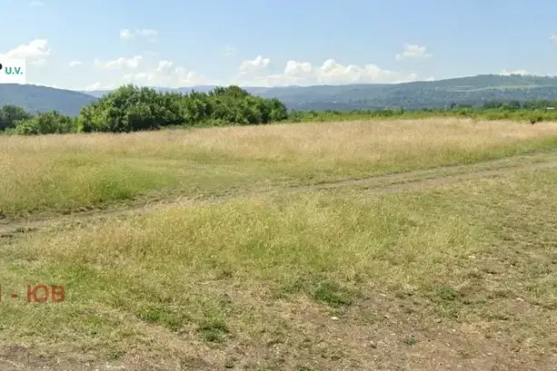 Plot in Sofiya, Експериментален