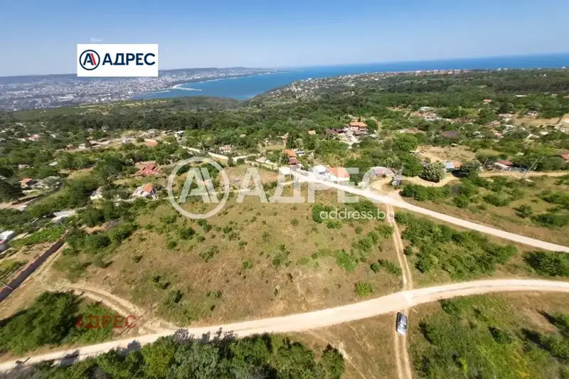Парцел във Варна, м-т Боровец - север
