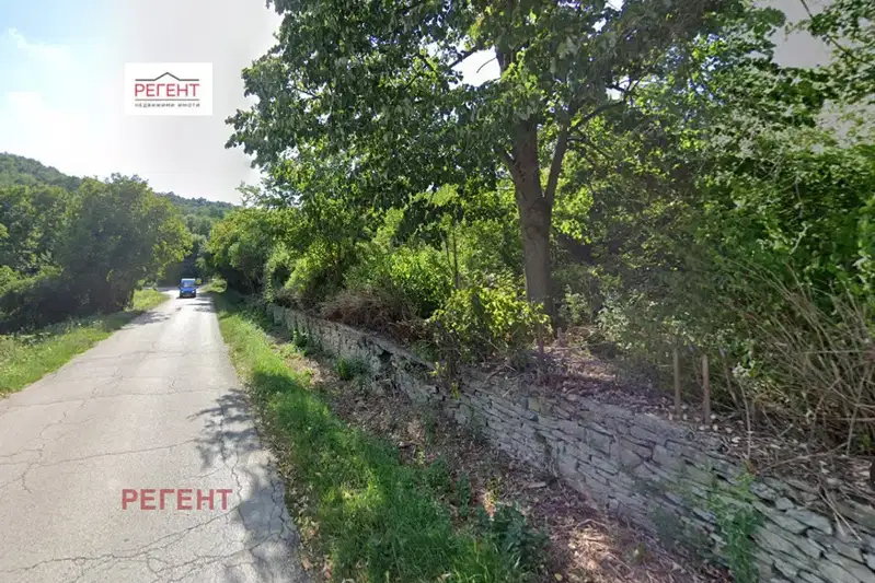 Plot in Oblast Gabrovo, Lesicharka