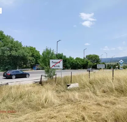 Photo 2 — Plot in Oblast Pernik, Dragichevo