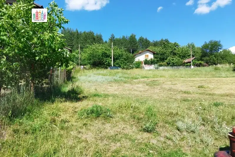 Парцел в Перник, с. Люлин