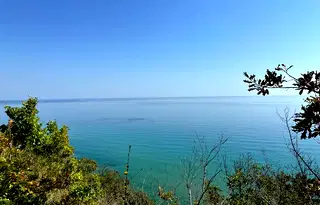 Парцел във Варна, Бяла